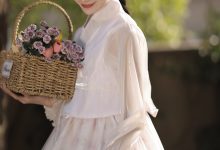 [YITUYU艺图语]2023.03.25 樱花树下的约定 小多多要爆富[46+1P／627MB]-秀人美女