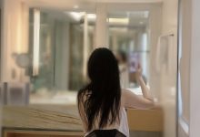 俏妞qiaoniuTT - 束带丝袜蜜桃臀[44P-235MB]-秀人美女