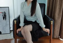 [IESS异思趣向] 2024.07.14 丝享家 1793 小婕《灰色丝》[87P-74.7M]-秀人美女