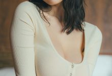 菊地姫奈写真集「続：moment」-秀人美女