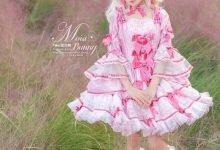 咬一口兔娘(Yiko湿润兔) – 25年01月作品『丝绒粉黛』 小舞蹈[86P+2V-3.61G]-秀人美女