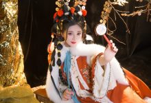 年年nnian –  25元旦[84P-829M]-秀人美女