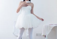 物恋传媒 NO.2268 茯苓-平底鞋、厚白丝、皮筋绑脚老头乐挠脚剧情[169P-1V-5.14G]-秀人美女