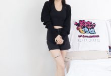 物恋传媒 NO.2286 闪闪-板鞋、两双自然穿脏白棉袜、皮筋绑脚老头乐和气垫梳挠脚剧情[165P-1V-5.23G]-秀人美女