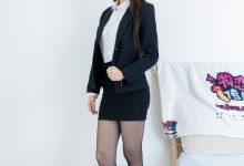 物恋传媒 No.2344 泡泡-短靴、薄黑丝、ol制服、高冷不笑御姐版 [150P1V-3.41GB]-秀人美女