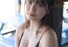 山田南实写真集「ハタチのＪＵＩＣＹボディ　１３４ページの大ボリューム！」-秀人美女