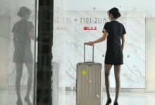 [Ligui丽柜] 2024.03.30 HD视频《空姐玉液-私人订制》英子 [1V-1.1G]-秀人美女