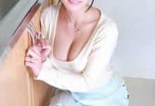 今野杏南写真集「人妻の杏南」-秀人美女