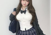 蜜桃少女是依酱呀 – 学姐的日常 [35P+3V-994MB]-秀人美女