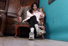 [A&F]丝足视频 052-小美女Xixi展示她的性感39码大脚 [1V-3.11G]-秀人美女