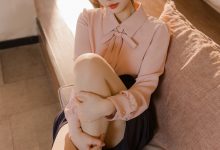 雪晴Astar-粉藏青通勤长裙OL[72P+1V-1.33G]-秀人美女