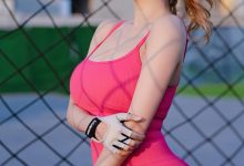 [Ugirls尤果网]爱尤物 2022.12.03 No.2468 妮小妖 热辣绿茵 [35P]-秀人美女