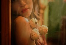 [YITUYU艺图语]2023.01.14 透过玻璃的情话 梅梅[26+1P／254MB]-秀人美女