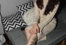 Pary摄影 NO.046 大美女琪琪脚底大餐，近距离脚底特写，汗腺清晰可见[130P／289MB]-秀人美女