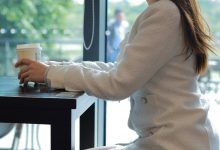 [IESS异思趣向] 2022.04.18 丝享家1063：小婕《纯白OL套装》[85P／132MB]-秀人美女