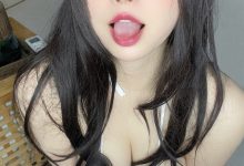 次屁啦 - NO.05 学姐大胆三点式 [30P-93MB]-秀人美女