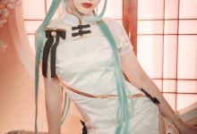 Coser面饼仙儿 – 初音旗袍[28P／514MB]-秀人美女