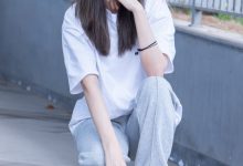 [BoBoSocks袜啵啵]NO.012 泡芙-运动鞋、白棉袜、裸足[132P+1V／3.64GB]-秀人美女