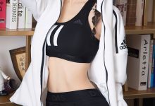 [Ugirls尤果网]爱尤物 2022.06.01  NO.2597 青树 刹那的绵长 [35P／78MB]-秀人美女