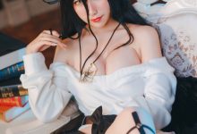 香草喵露露 - NO.11 饼饼和香草喵 [23P-247MB]-秀人美女