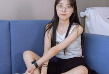 [BoBoSocks袜啵啵]NO.127 稚予-麦昆板鞋、两双自然穿旧棉袜、裸足 [139P+1V／5.64GB]-秀人美女