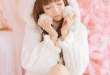 白丝袜日本少女卧室性感撩人写真图片-秀人美女