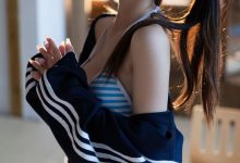 河豚抚子 - NO.01 夏日比基尼 蜜桃臀 [28P-43MB]-秀人美女