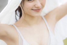 高田里穗写真集 「お姉さんが大好きだ!」-秀人美女