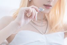 南桃Momoko NO.74 白色制服 [9P-25MB]-秀人美女