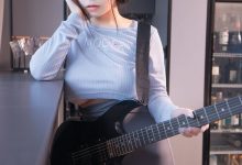 自闭颜球球2021-《吉他妹妹1.0》【38P-3V-731M】-秀人美女