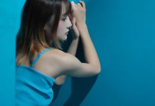 兔子Zzz不吃胡萝卜 - NO.55 抑郁的蓝房间 [26P-270MB]-秀人美女