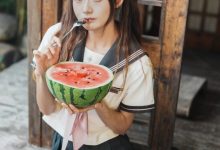 [YITUYU艺图语]2022.07.21 夏天的甜 兔子Zzz不吃胡萝卜[25+1P／153MB]-秀人美女