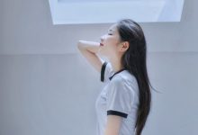 [YITUYU艺图语]2022.12.29 阁楼里的素白 小静[25+1P／594MB]-秀人美女