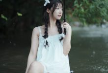 [YITUYU艺图语]2022.09.12 又甜又欲，很难不爱。山涧溪水，清凉一夏 七七[56+1P／461MB]-秀人美女