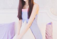 床上吊带裙美女美腿性感写真图片-秀人美女