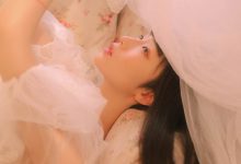 蕾丝美女大胆透视真空诱惑写真-秀人美女