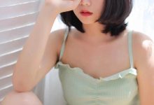 短发美女模特长腿撩人性感写真-秀人美女