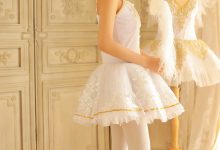 丸子头美女吊带白丝美腿写真-秀人美女