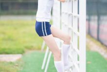 长腿美女白嫩诱人校园写真图片-秀人美女