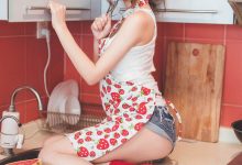 牛仔热裤美女翘臀诱人图片-秀人美女