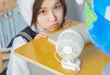 甜美俏皮美女制服写真图片-秀人美女