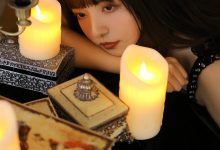 圆脸美女暗黑系美女艺术照片-秀人美女