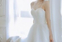 诱人美女吊带白丝美腿大胆迷人写真-秀人美女