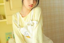 清新恬静美少女暖色调写真图片-秀人美女