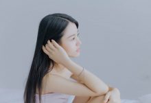 床上美女性感长发美女诱惑图片-秀人美女