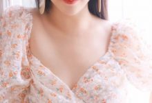 网红美女张辛宛碎花气质唯美写真图片-秀人美女
