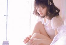 蕾丝美女性感白丝袜美腿写真图片-秀人美女