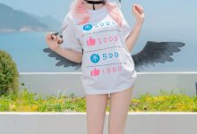 咬一口兔娘(Yiko湿润兔) –2025年08月作品『下江小春 泳装』Honey [95P+2V-2.4GB]-秀人美女