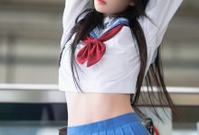 桜桃喵 – 地铁JK [33P-527MB]-秀人美女