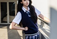 足愉心 NO.019 果酱（搭配：JK制服、小皮鞋、黑色丝袜、肉色打底裤）[109P+2V／10.9GB]-秀人美女